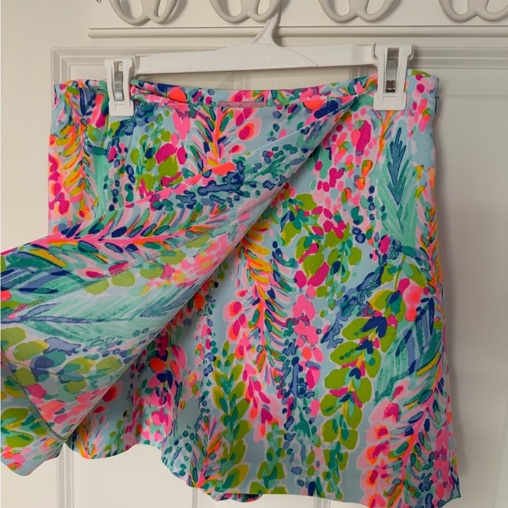 Lilly Pulitzer Colorful Floral Skort - Picture 2 of 5